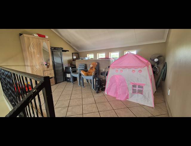 3 BEDROOM APARTMENT FOR SALE IN HALFWAY GARDENS